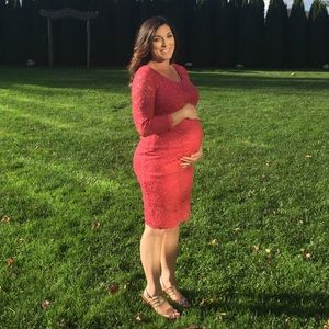 Dark pink maternity lace dress